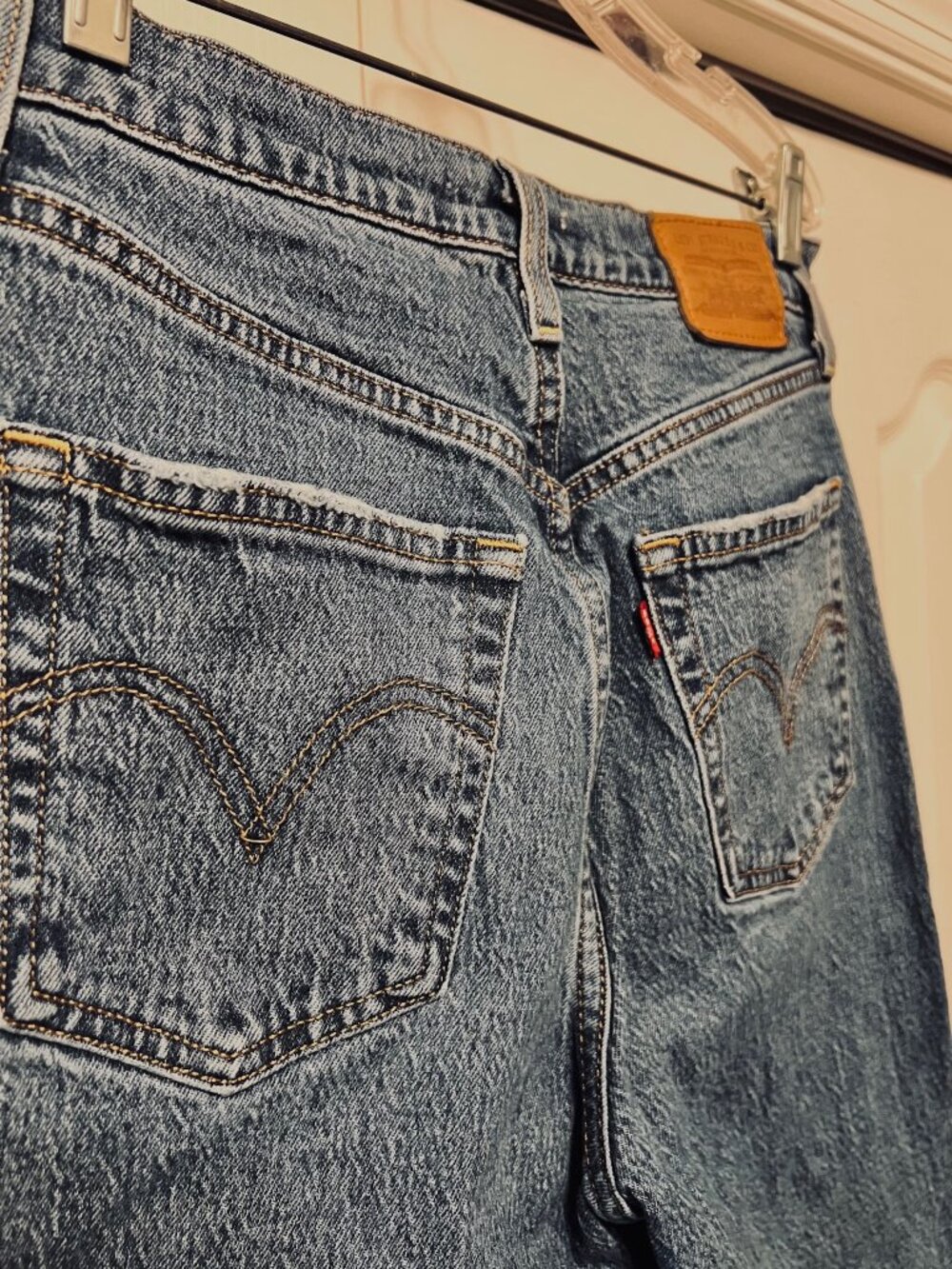 Levi's Premium San Francisco, Cal. Ribcage Bell Women's Distressed Jeans-Size 28 - Picture 11 of 13